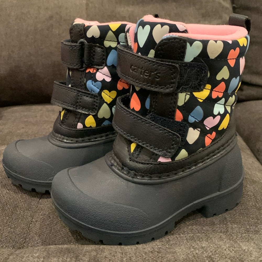 Carters Heart Snow Boots Size 5